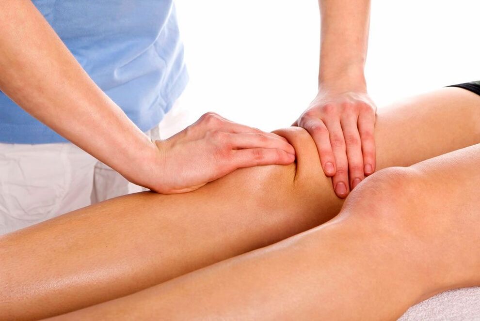 Therapeutic massage treatment for injured knees